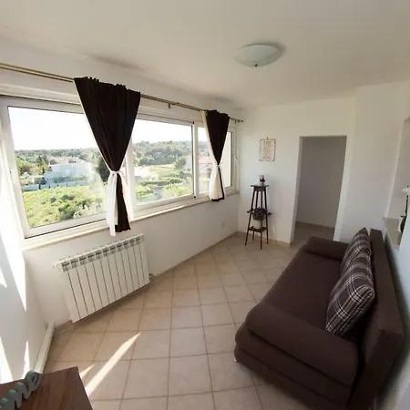 Maki Apartament Štinjan